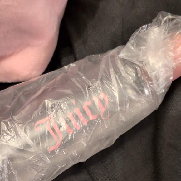 Juicy Couture Blush Pink Cosmetic Bag with Gold Accents - Picture 8 of 11